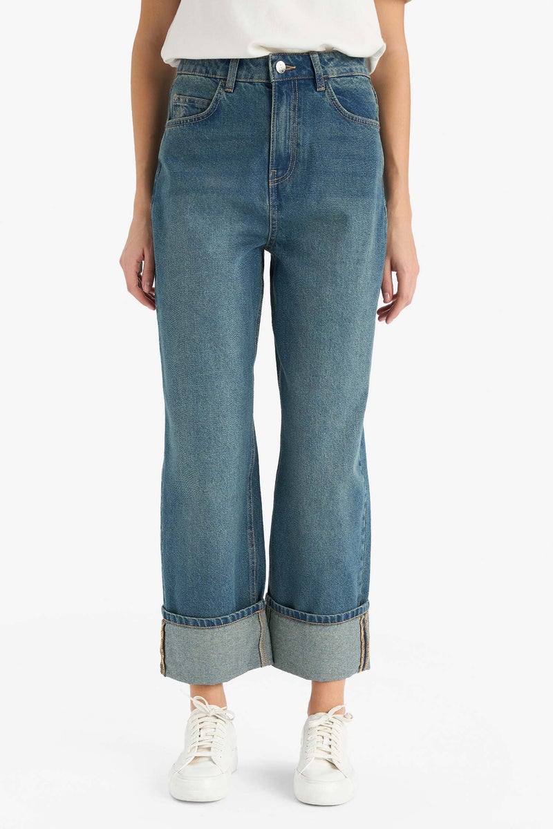 ديفاكتو بنطلون جينز قصة مريحة بحافة مطوية وخصر عالي - Image 4